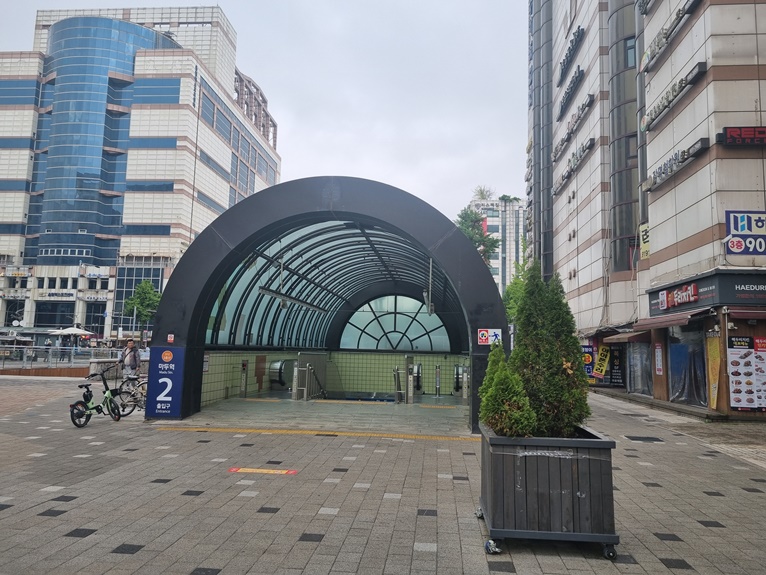 마두역 2번 출구